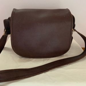 Vintage Coach leather crossbody / shoulder bag